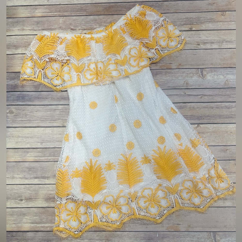 Women’s off shoulder crochet Tropical Embroidered dress orange/white
